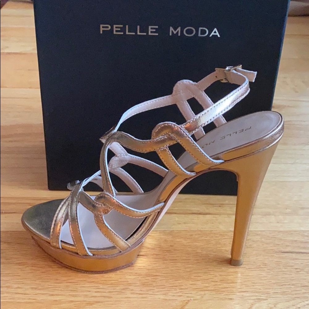 Pelle Moda Gold Heels - Picture 5 of 8